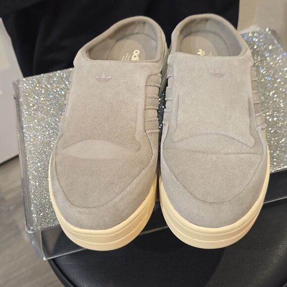 Adidas Rivalry Mule Shoes- Putty Beige/Warm Vanilla - Picture 12 of 12